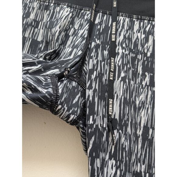 Nike Dri-Fit Womens Leggings Capri Running Patterned Stripes Black Gray Small - Picture 4 of 14